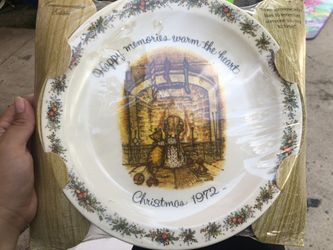vintage christmas plate 1972