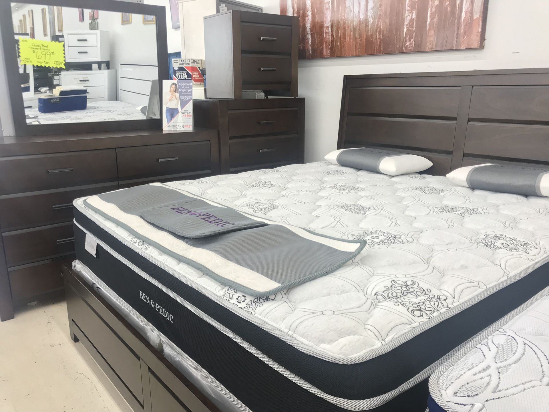 QUEEN SIZE BEDROOM SET ON SALE