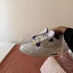 Jordan 4 Metallic Purple