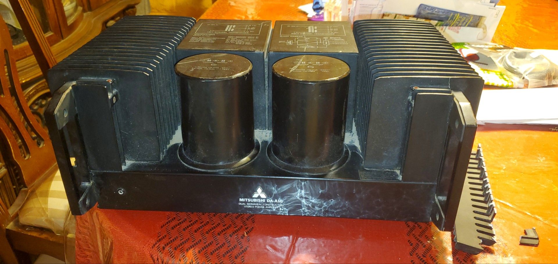 Vintage Mitsubishi DA-A10 Dual Mono HiFi Solid-State Stereo Power Amplifier
