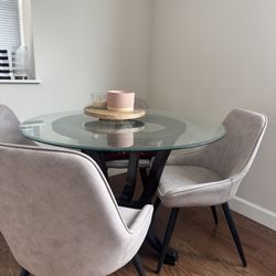 Dining Room Table With Chairs