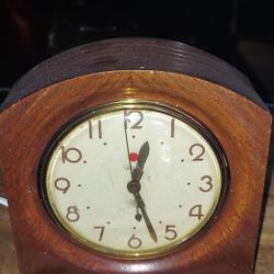 Vintage Electric Clock ⏰ 