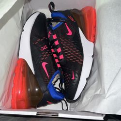 Nike Air Max 270 Size W6.5