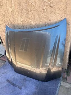2018. Toyota tacoma. Hood. Parts
