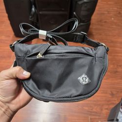 Lululemon Bag L2 Crossbody