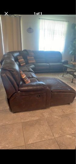 Beautiful elegant upscale luxury Italian Leather Plush Sectional Sofa