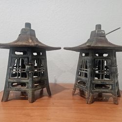 Lot of 2 Vintage Cast  Iron 10" Japanese Style Outdoor Garden Lantern