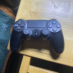 Black PS4 Controller 