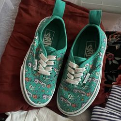 Vans Sea Theme