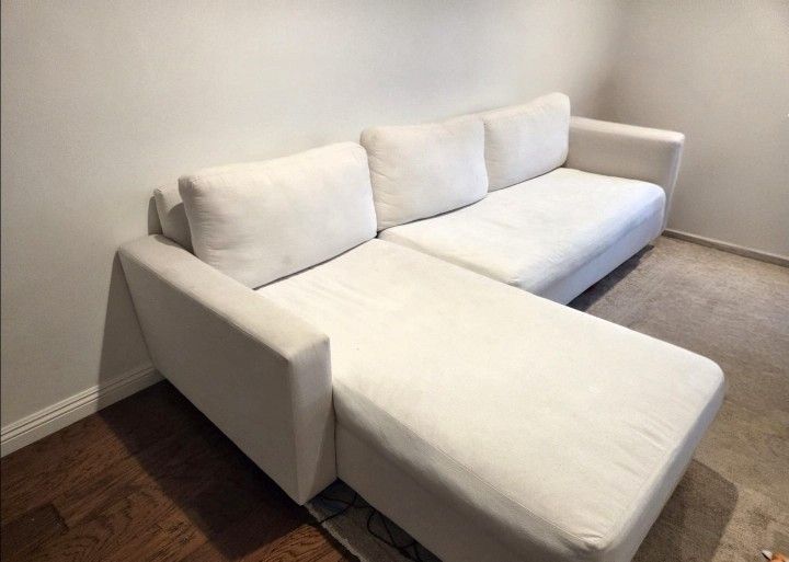 Large Ivory Sectional Couch With Chaise