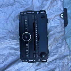 06-10 Chevy Silverado Stock Radio 