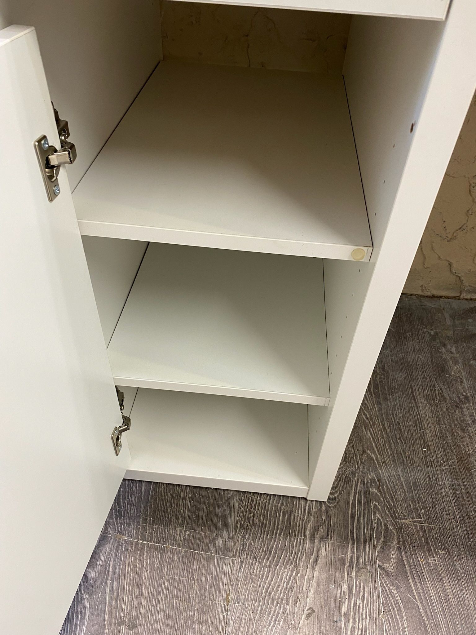 White Desk With Storage Local Delivery Available for a Fee See My Other Items 😀