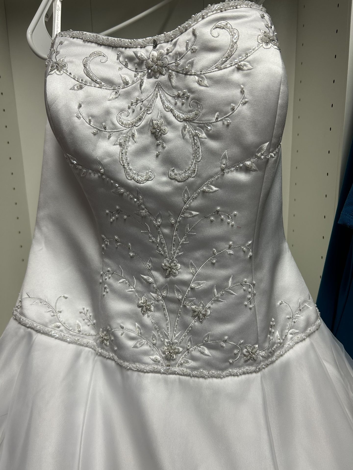 David’s Bridal Used White Wedding Dress