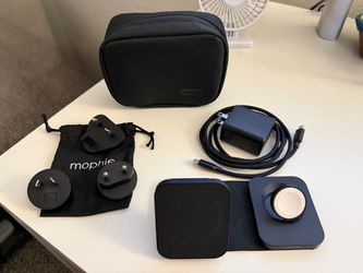 Mophie 3-in-1 Portable Travel Charger with MagSafe Global Edition.