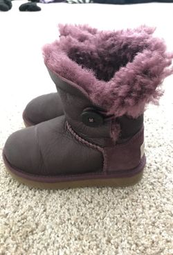 Kids purple Ugg Boots size 9 - $50