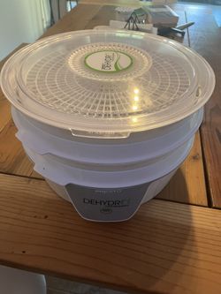 Presto Food Dehydrator 06300