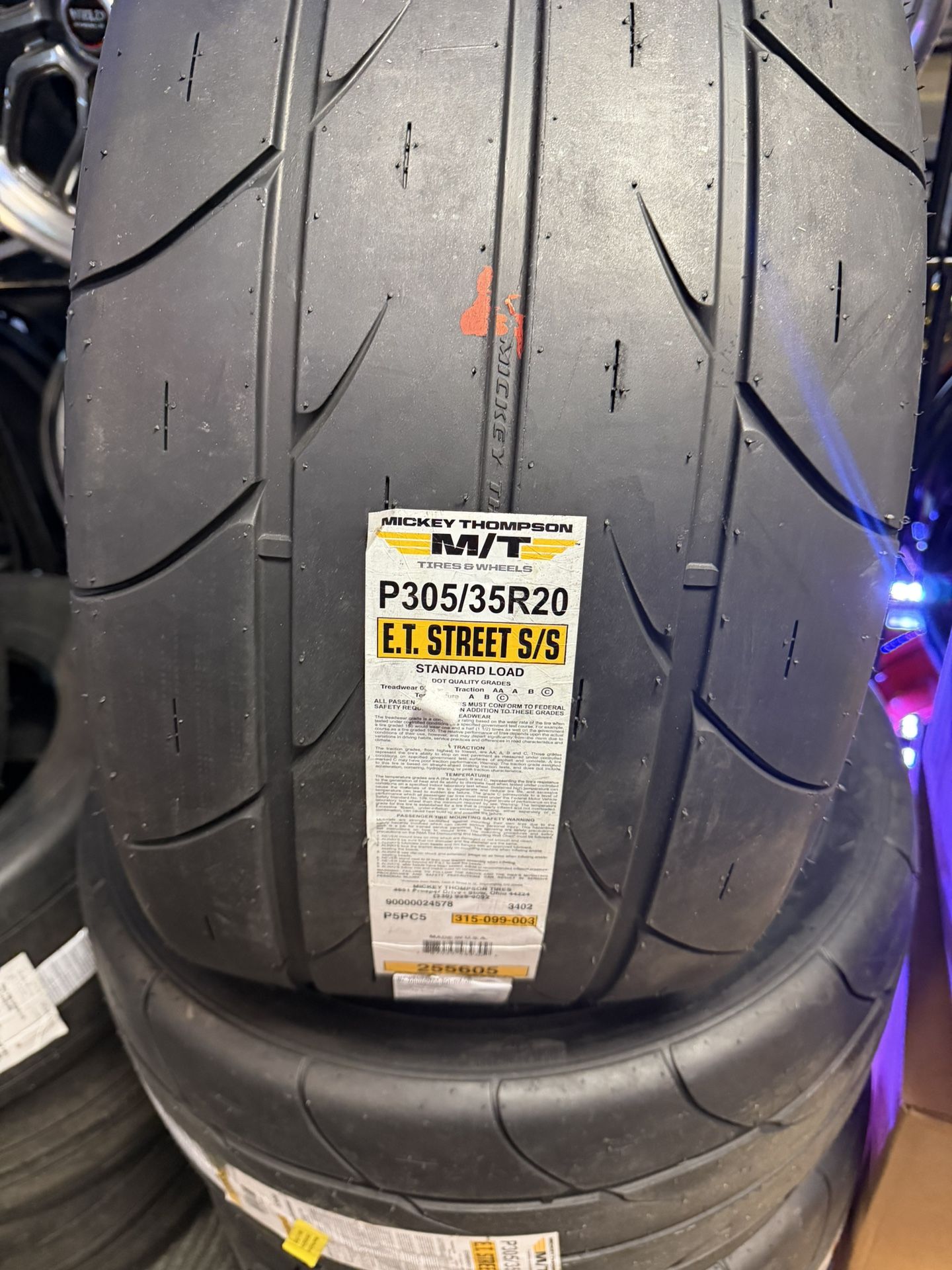 305/35/20 Mickey Street Drag Radial