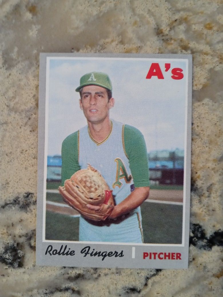 '70 Topps Rollie Fingers Baseball Card!