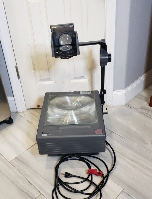 3M 9800 Overhead Projector