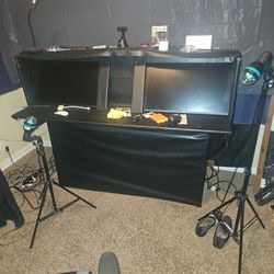 Custom Made Monitor Daw For Your Studio Room With Two Dell MONITOR 