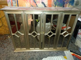Wall Hanger Hide Away