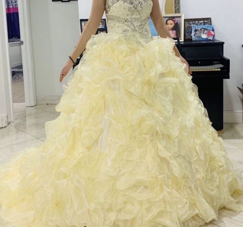 Yellow Quinceñera Dress 