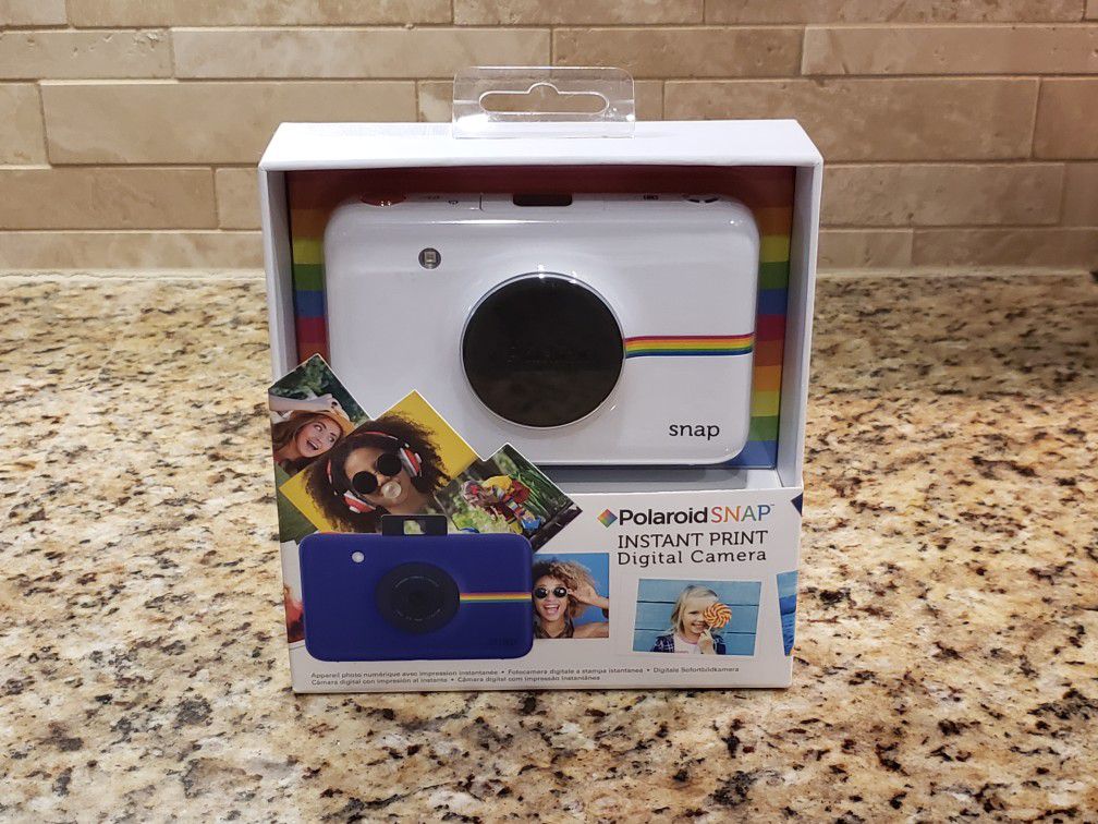 BRAND NEW!! Polaroid Snap Camera