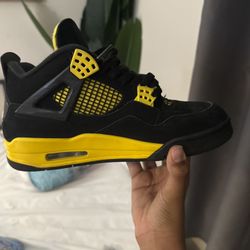 jordan 4 Thunders Trade Or Buy Lmk.