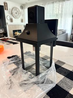 Set of 2 Outdoor Hardwired Lamps with build up speakers