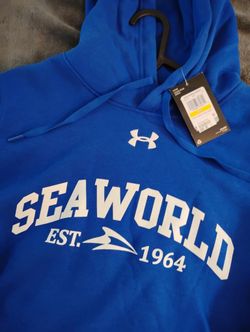 Under armour SeaWorld Sweatshirt Medium
