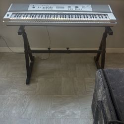 Yamaha Keyboard