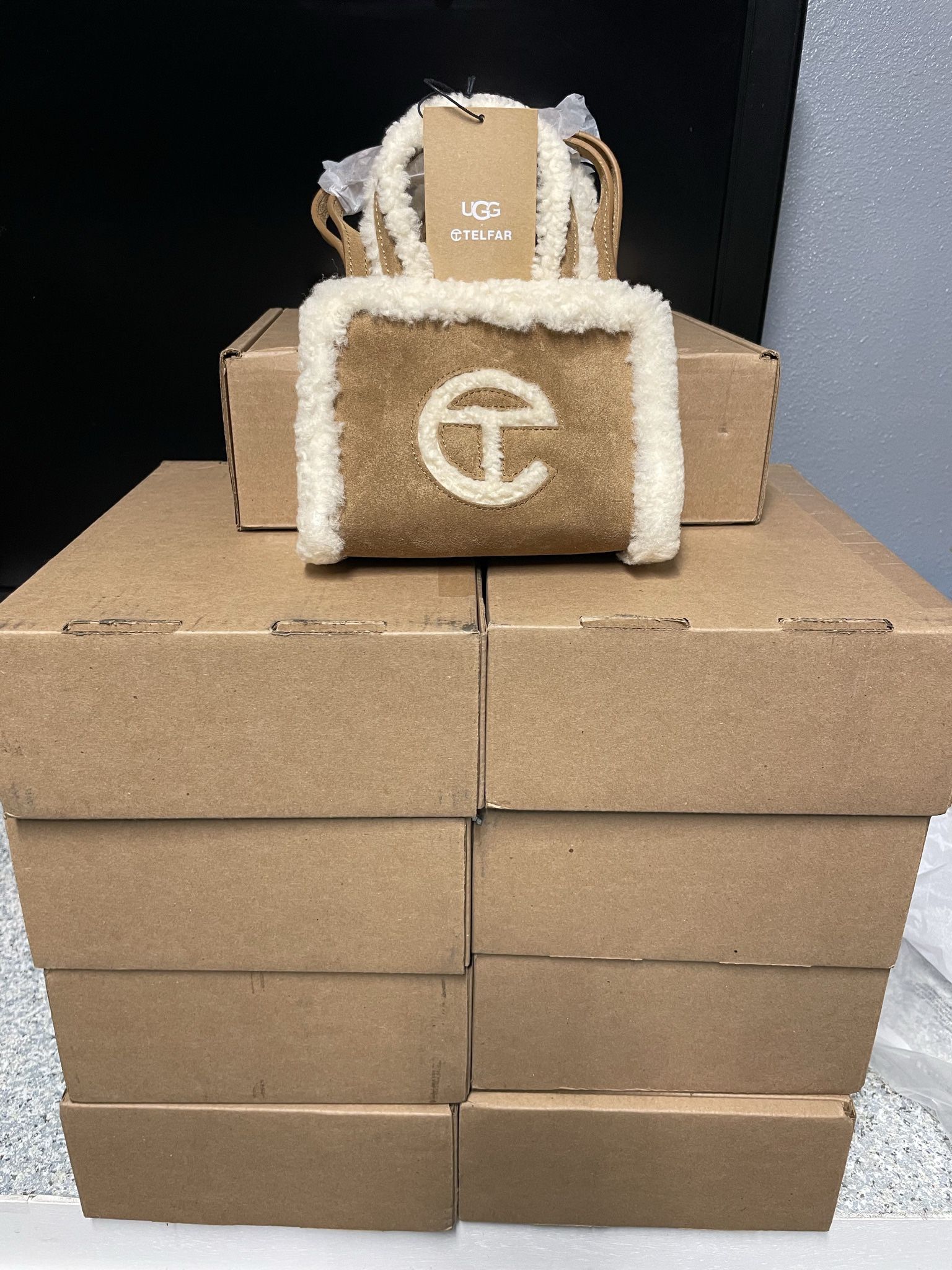 New UGG x TELFAR Shopper Bag Small Chestnut Shearling In Hand 100%  Authentic for Sale in Los Angeles, CA - OfferUp