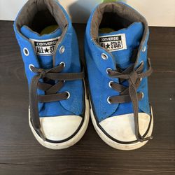Boys 7C Converse Shoes 