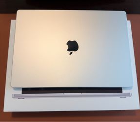 MacBook Pro 16” M5 Pro 64 GB RAM