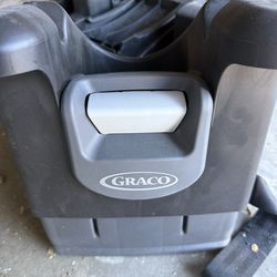 2 Graco Car Seat Bases