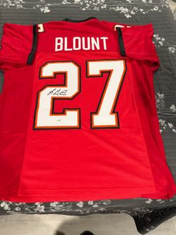 LeGarrette Blount #27 Signed Football Jersey