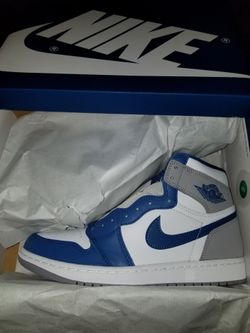 Jordan 1 "True Blue"