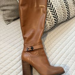 Brown Boots 