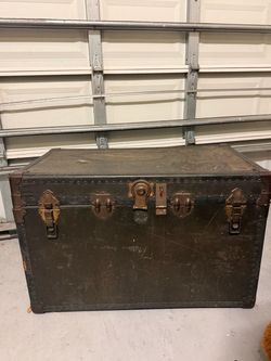 Vintage Metal Storage Trunk with Hardware