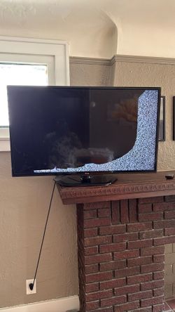 LG Flat Screen Tv