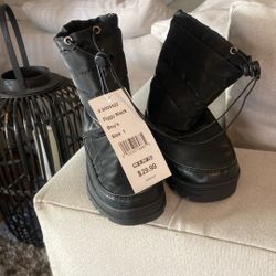 Snow Boots Size 1