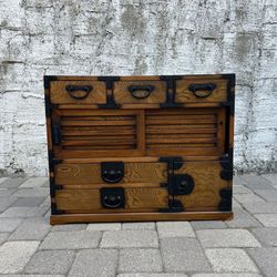  VINTAGE DESIGNER CLOTHING SPORTS CARDS FURNITURE HOME GOOD