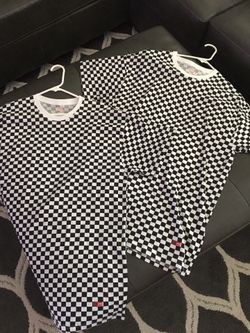 Set of 2 Supreme Hanes T-shirts