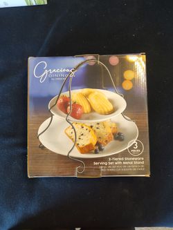 Tiered Serving Set