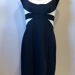 Women’s Dress Size 12 (Large)