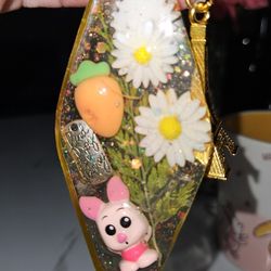 Piglet Resin Keychain With Paris France Eiffel Tower And 22 Winnie The Pooh Stickers 