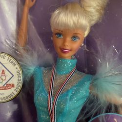 Olympic Skater Barbie - She Spins