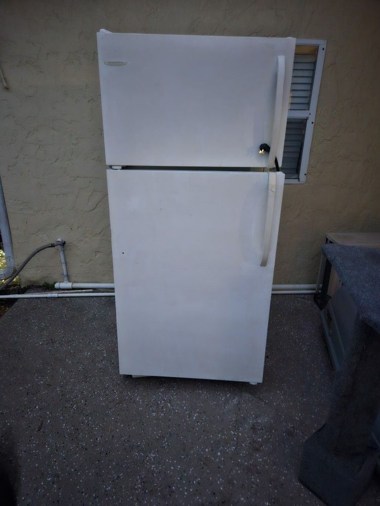 Garage  Refrrigerator
