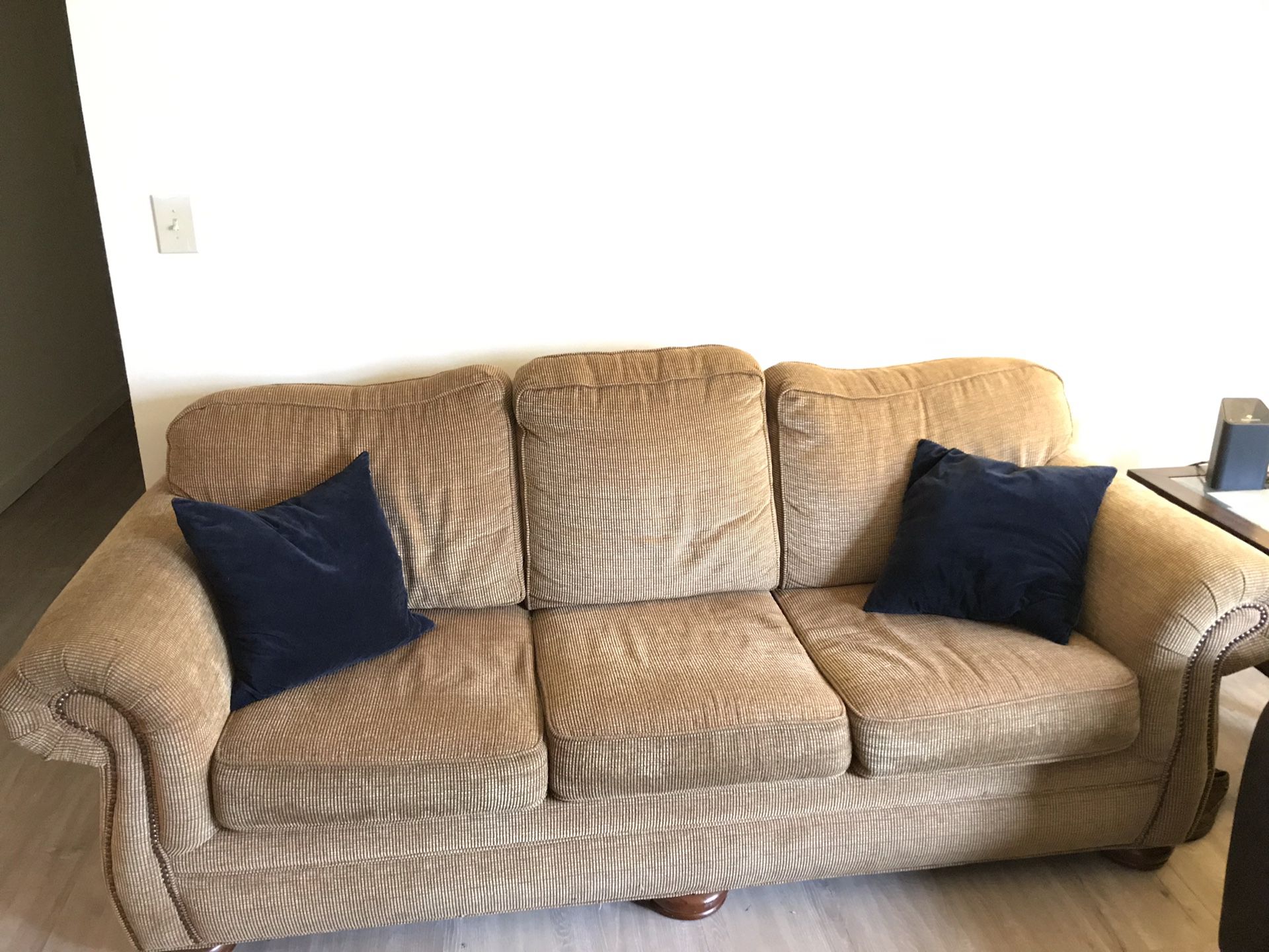 Sofa with pull out bed + leather seat