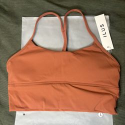 ILUS Sports Bra